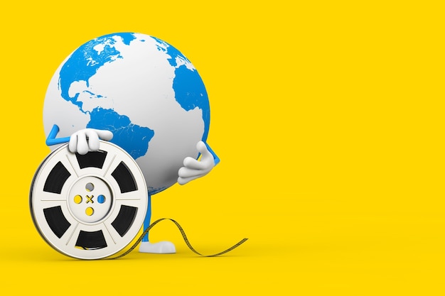 Mascote de personagem globo terrestre com fita de cinema de rolo de filme em um fundo amarelo. renderização 3d
