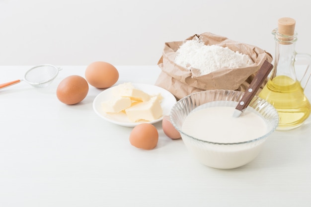 Massa em chapa de vidro e produtos para a sua preparação em branco