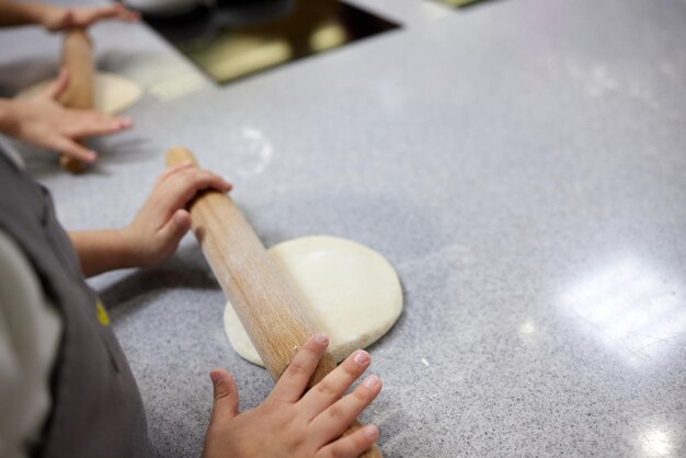 Master class de cozimento de pizza para crianças aniversário infantil