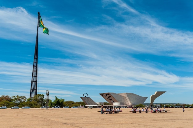 Mástil nacional de brasilia y panteón de la patria brasilia df brasil el 14 de agosto de 2008