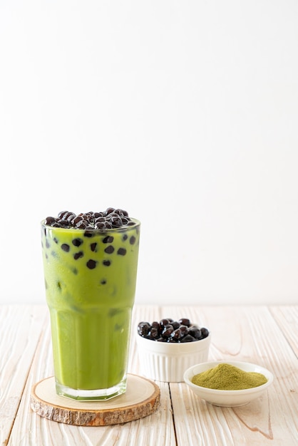 Matcha chá verde com leite com bolha