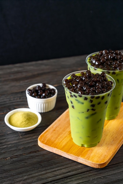 Matcha chá verde com leite com bolha