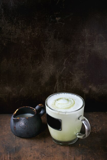 Matcha latte com leite