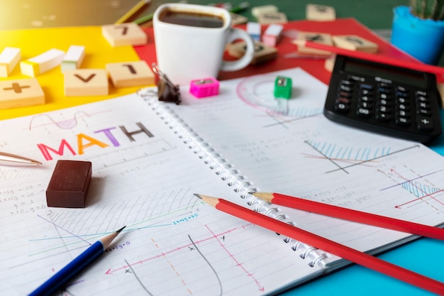 Matemática Matemática Álgebra Cálculo Números Conceito Material escolar usado na aula de matemática geometria ou ciência Ferramenta de geometria matemática para aluno na aula de matemática