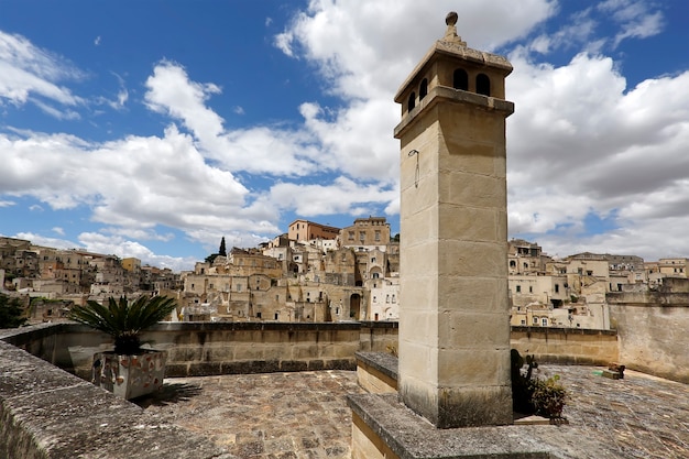 Matera Stadtlandschaft mit Turm