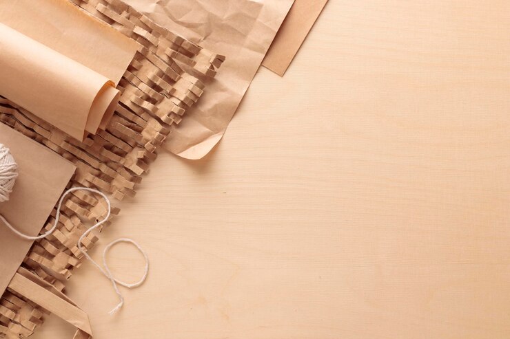 Materiais de amortecimento de embalagens ecológicos feitos de papel reciclado para proteção ambiental conceito de resíduo zero de consumo sustentável e proteção ambiental