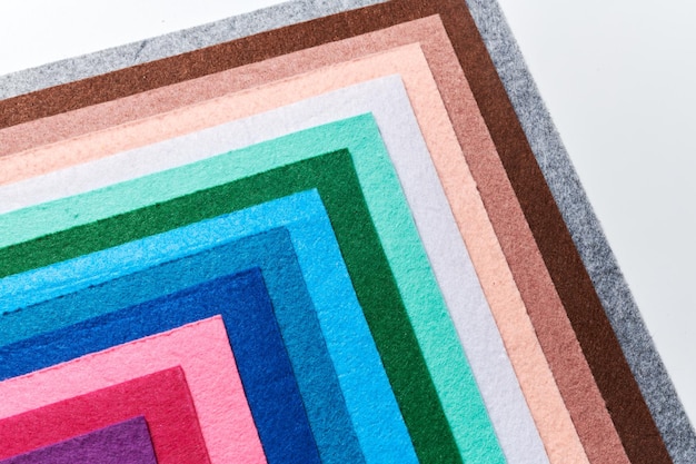 Material textil de fieltro suave multicolor tela de textura de patchwork colorido primer plano