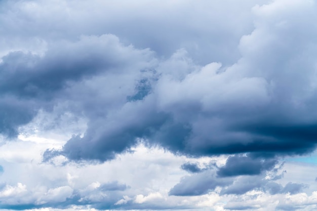 Mau tempo. Céu antes da chuva