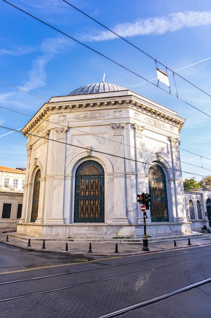 Mausoleo del sultán Mahmud II en Estambul Turquía