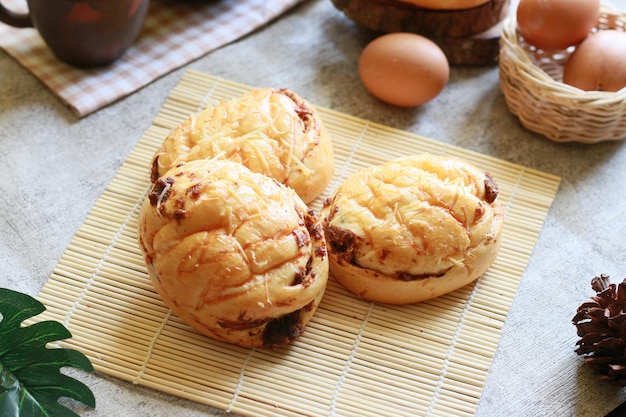 Meat Floss Sweet Bread auf dem Tisch