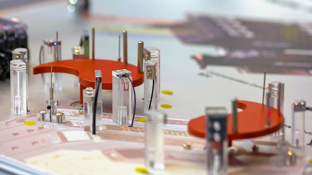 Mecanismo de máquina de trabajo de primer plano con elementos de rotación concepto de fabricación industrial