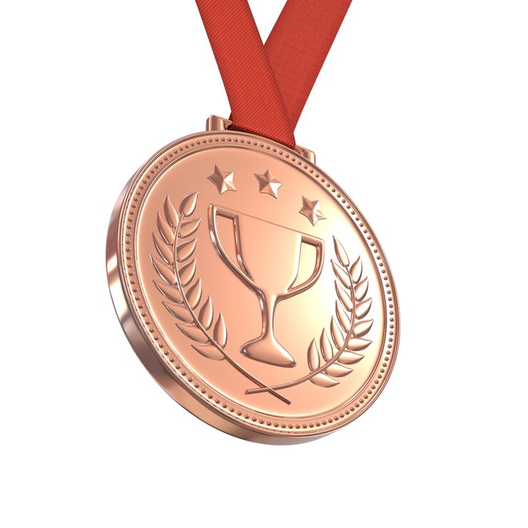 Medalha de bronze na fita vermelha, isolada no branco