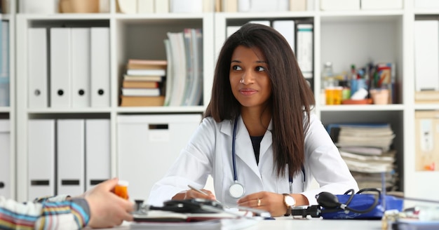 Foto médica mulher de mão