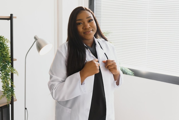 Foto medicina, pessoas e conceito de saúde