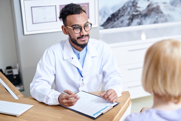 Médico Consultor Paciente