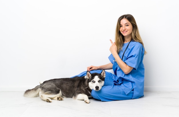 Médico veterinario en clínica veterinaria