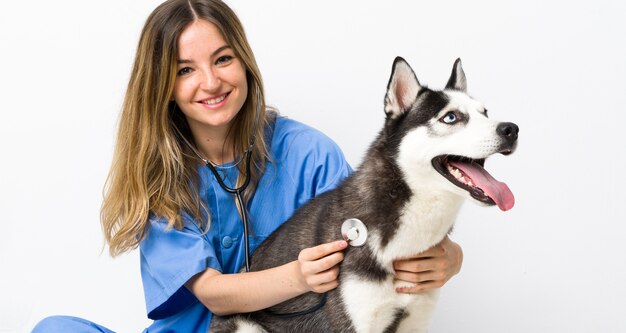 Médico veterinário na clínica veterinária