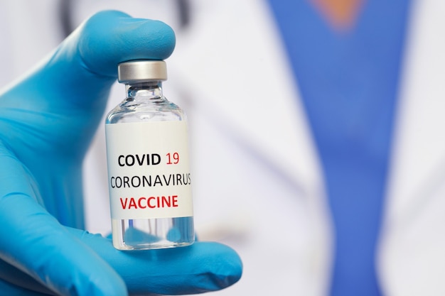 Médicos listos para vacunar contra Covid-19 para desarrollar inmunidad