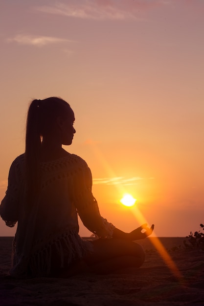 Meditación al atardecer