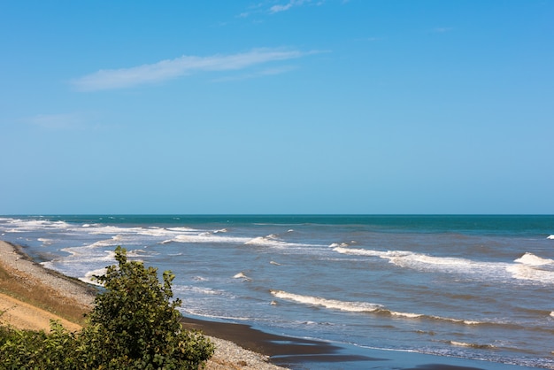 Meer leerer Strand Sommerthema