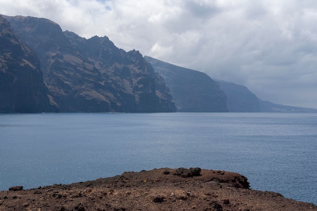 Meer und Berge von Teneriffa schöne Aussicht