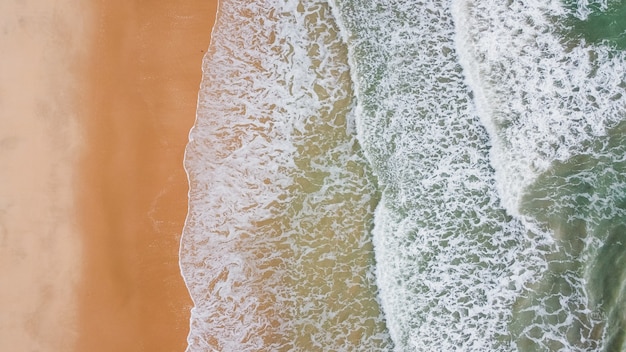 Meereswelle am Sandstrand