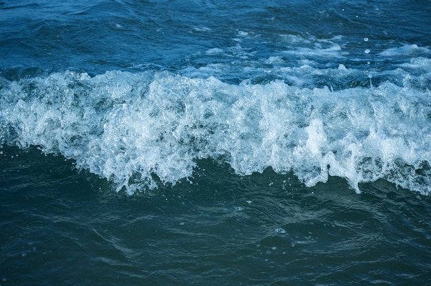 Meereswelle mit Schaum horizontal