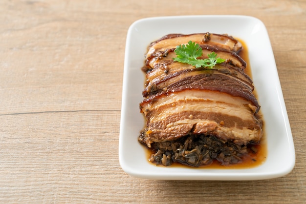 Mei Cai Kou Rou oder Steam Belly Pork mit Swatow Senf Cubbage Rezepte - chinesische Küche