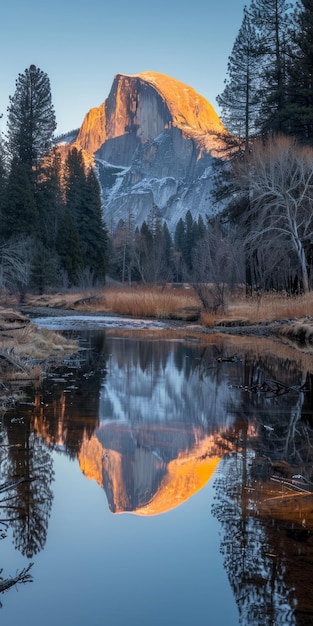 Foto meia cúpula ao pôr-do-sol no parque nacional de yosemite