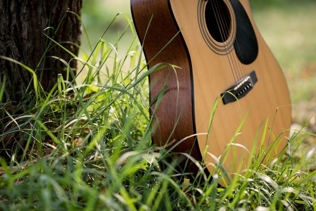 Meine Hand und Gitarreninstrument