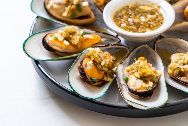 Mejillones Con Salsa De Mariscos Picante