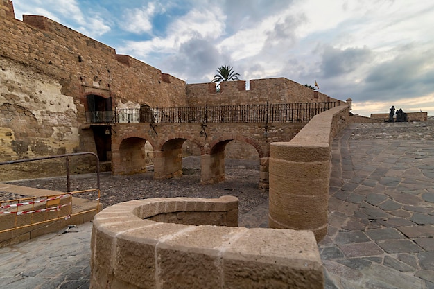 Foto la melilla vieja es una ciudad amurallada que en siglos pasados sirvió de refugio a sus habitantes en las disputas territoriales