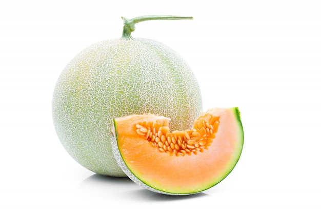 Melonenfrucht auf einem weißen Hintergrund