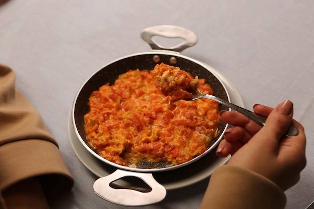 Menemen comida turca ou omelete