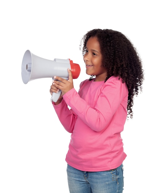 Menina africana com um megafone