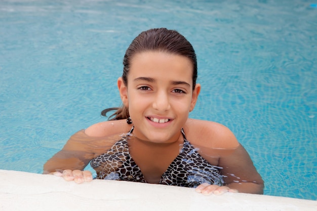 Menina criança, natação piscina