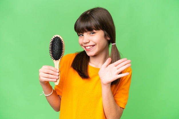 Menina sobre fundo isolado