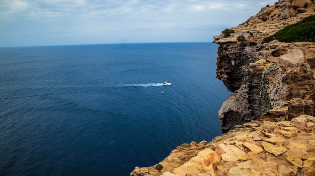 Menorca, Baleareninsel im Sommer, schöne Landschaften