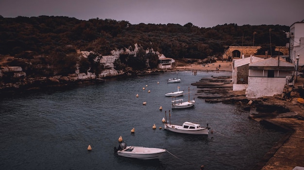 Menorca, ilha balearies no verão, belas paisagens