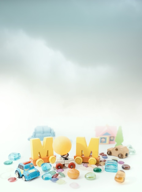 Mensaje del día de la madre de piezas de rompecabezas multicolores. Fondo de concepto de feliz día de la madre.
