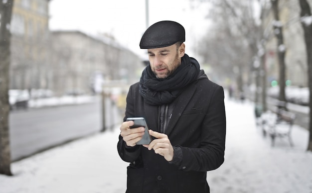 Mensajes de texto en invierno en la calle