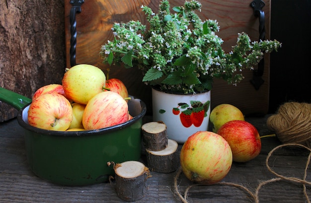 Menta verano manzanas