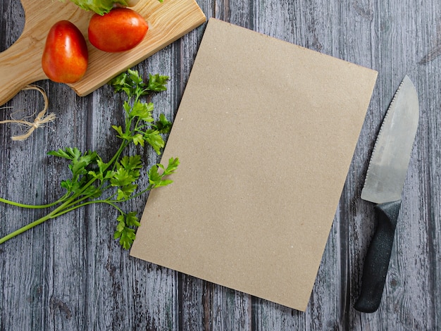 Menú en la cocina con verduras