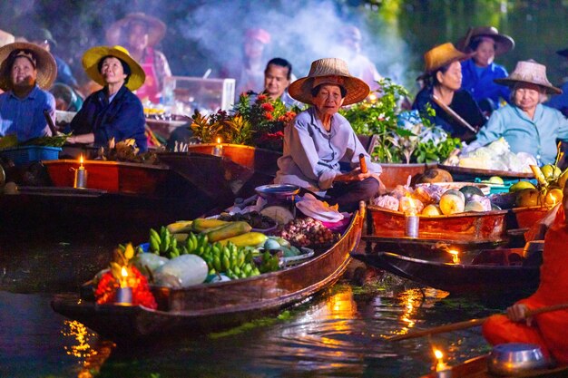 Mercado flutuante famoso na Tailândia Damnoen Saduak mercado flutuante Ratchaburi Tailândia