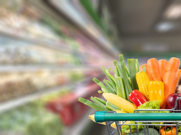 Mercearia saúde comida vegetal compras no supermercado