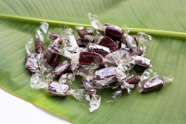 Merienda tailandesa de dulces de conserva de plátano