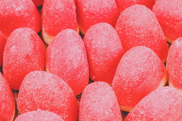 Mermelada de figuras de colores. postre dulce. Fondo culinario teñido para diseñador.