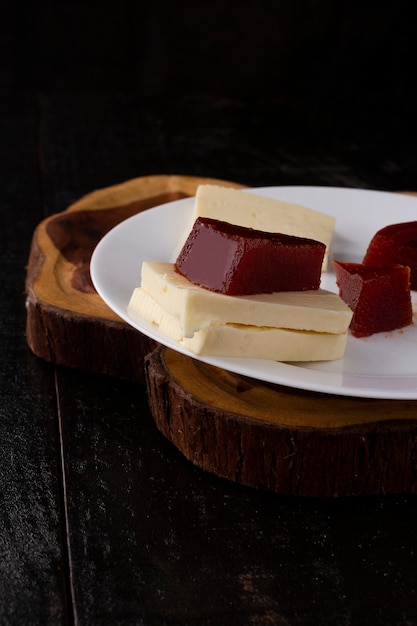 mermelada de guayaba con queso cuajo del noreste