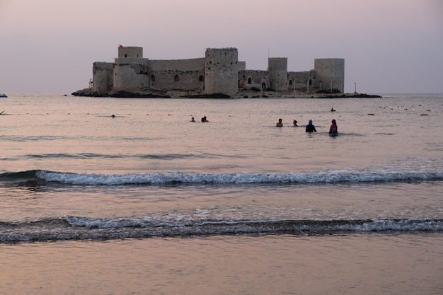 Mersin Türkei 24. August 2021 Kizkalesi oder Maiden Castle in der Nähe von Mersin