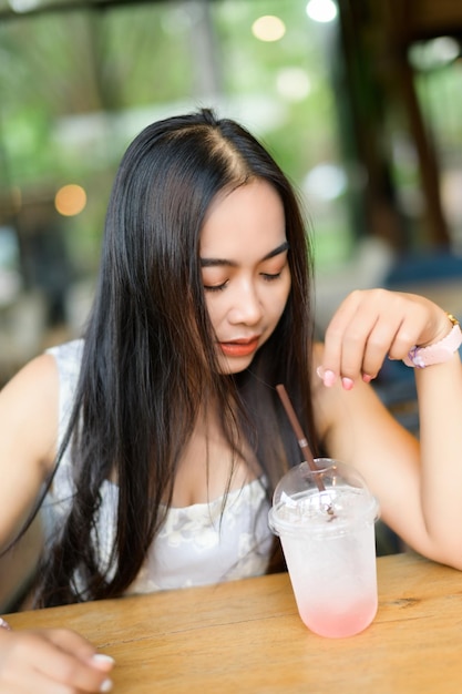 Mês da História da Mulher café de viagem do Dia da Mulher